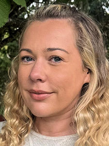 Miss L Brookes